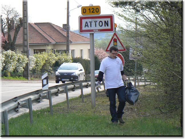 2011-04-03-ATTON-NETTOYAGE DE PRINTEMPS-011.jpg
